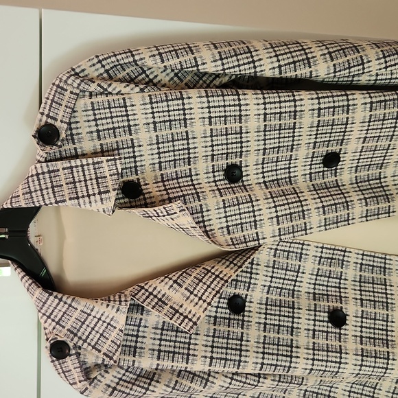 Spring coat - Picture 2 of 4